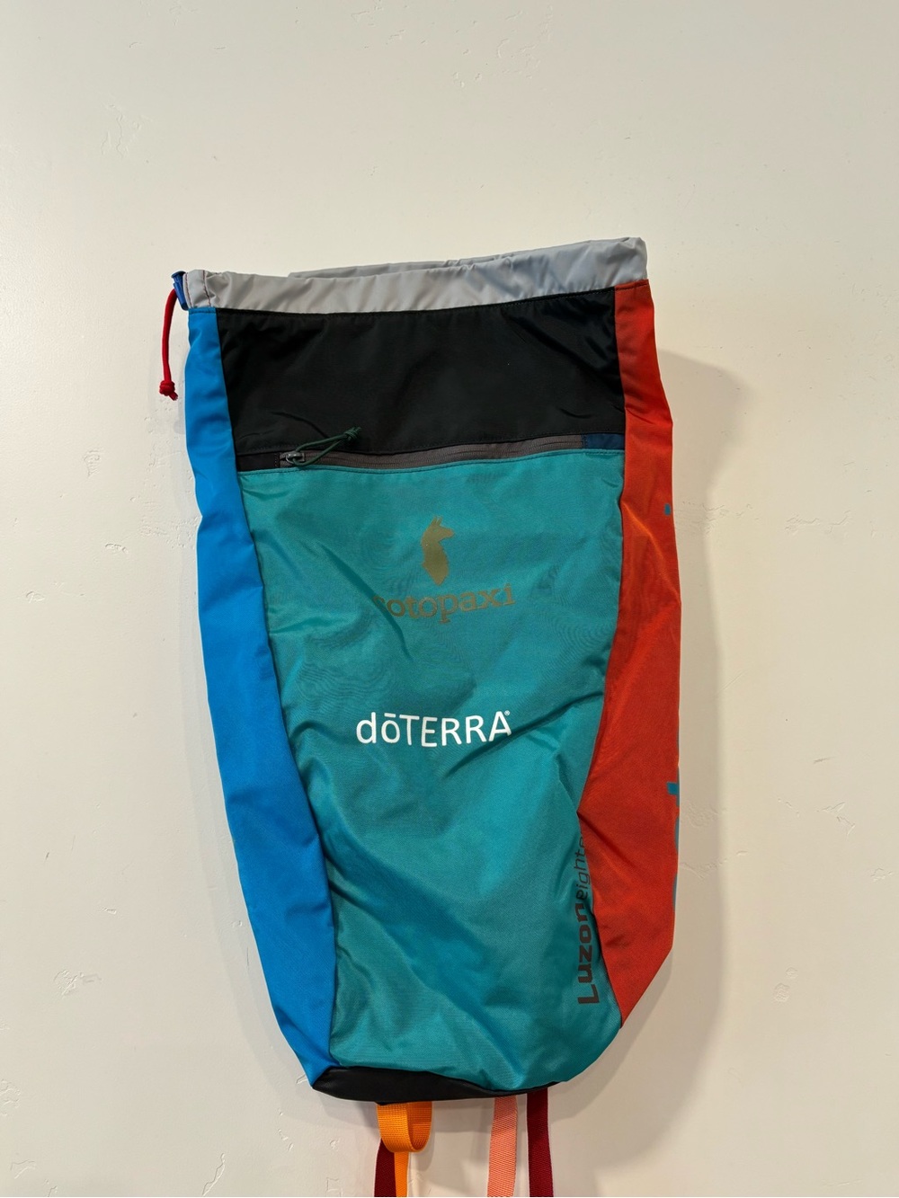 Cotopaxi Luzon 18L Del Dia Hiking Backpack Lightweight Travel Bag Drawstring